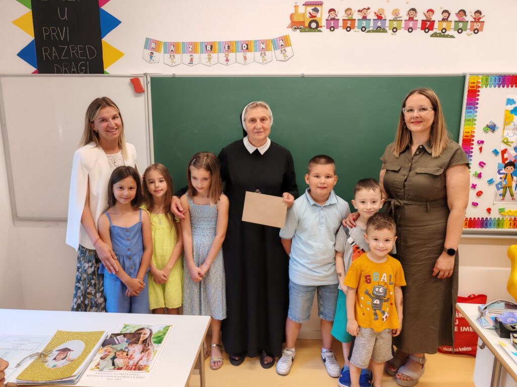 Projekt škole “Prijateljstvo bez granica – pomozimo djeci Ugande”